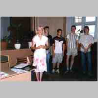 594-1061 Jugendseminar 2006 Wehlau - Wehlauer Schueler mit ihrer Klassenlehrerin berichten ueber ihr Schuelerprojekt -Hufeisen-.jpg